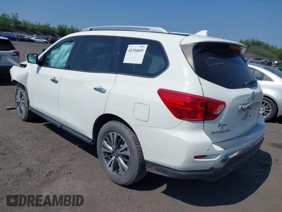 ✅ 2019 Nissan Pathfinder S • VIN: 5N1DR2MM7KC646276 • Lot: 42394605. Listed on IAAI with 75,708 mi. Free auction sales archive from the USA and detailed vehicle history report at DreamBid. Image 3.