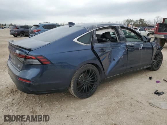 ✅ 2023 Honda Accord Touring • VIN: 1HGCY2F83PA005875 • Lot: 44521835. Listed on Copart with 16,866 mi. Free auction sales archive from the USA and detailed vehicle history report at DreamBid. Image 3.