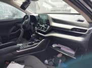 ✅ 2022 Toyota Highlander LE • VIN: 5TDZZRAHXNS116218 • Lot: 42339186. Listed on IAAI with 28,084 mi. Free auction sales archive from the USA and detailed vehicle history report at DreamBid. Image 5.