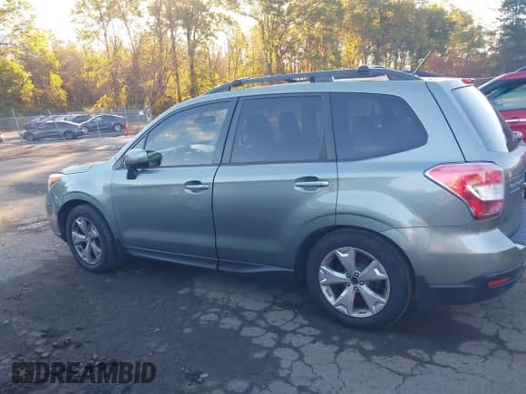 2015 Subaru Forester Premium z VIN JF2SJADCXFH417394, wystawiony jako IAAI lot #43498162 z przebiegiem 258 332 mil mil oraz . Historia ofert i sprzedaży dostępna na DreamBid. Obrazek 14.