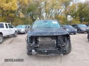 ✅ 2023 Jeep Wagoneer Series III • VIN: 1C4SJVDP2PS563494 • Lot: 43591813. Wystawiony na IAAI z przebiegiem 20 947 mil. Bezpłatny archiwum sprzedaży aukcyjnych z USA i szczegółowy raport historii pojazdu na DreamBid. Zdjęcie 13.