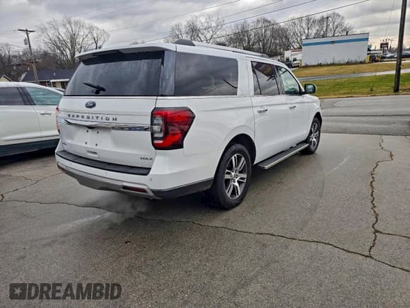 ✅ 2023 Ford Expedition Max Limited • VIN: 1FMJK2A87PEA50448 • Lot: 95891615. Listed on Copart with 41,685 mi. Free auction sales archive from the USA and detailed vehicle history report at DreamBid. Image 4.