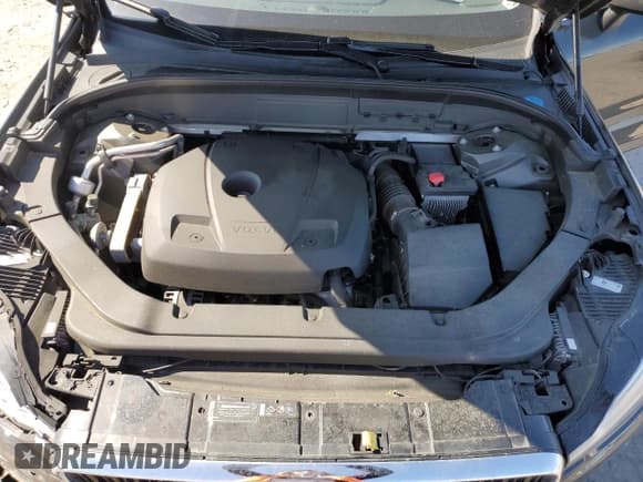 ✅ 2021 Volvo XC60 Momentum • VIN: YV4A22RK2M1698560 • Lot: 52005415. Listed on Copart with 59,425 mi. Free auction sales archive from the USA and detailed vehicle history report at DreamBid. Image 13.