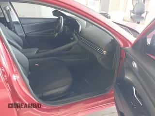 2023 Hyundai Elantra SEL z VIN 5NPLS4AG7PH102726, wystawiony jako IAAI lot #43284597 z przebiegiem 44 739 mil mil oraz . Historia ofert i sprzedaży dostępna na DreamBid. Obrazek 5.