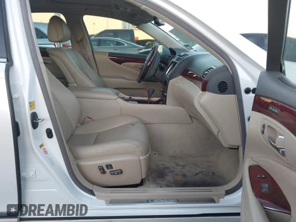 ✅ 2009 Lexus LS 460 • VIN: JTHBL46F095085357 • Lot: 43878856. Listed on IAAI with 206,372 mi. Free auction sales archive from the USA and detailed vehicle history report at DreamBid. Image 5.