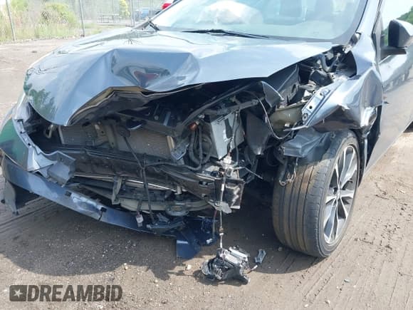 ✅ 2017 Toyota Corolla LE • VIN: 2T1BURHE5HC792925 • Лот: 42975180. Опубликован ранее на IAAI с пробегом 150 872 миль. Бесплатный доступ к архиву аукционных продаж из США и подробный отчёт об истории автомобиля на DreamBid. Изображение 6.