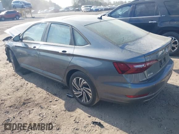 ✅ 2020 Volkswagen Jetta SEL • VIN: 3VWE57BU2LM085177 • Lot: 41880036. Listed on IAAI with 80,059 mi. Free auction sales archive from the USA and detailed vehicle history report at DreamBid. Image 3.