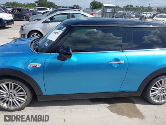 ✅ 2019 MINI Hardtop Cooper S • VIN: WMWXP7C50K2A51886 • Lot: 42552733. Wystawiony na IAAI z przebiegiem 76 710 mil. Bezpłatny archiwum sprzedaży aukcyjnych z USA i szczegółowy raport historii pojazdu na DreamBid. Zdjęcie 14.