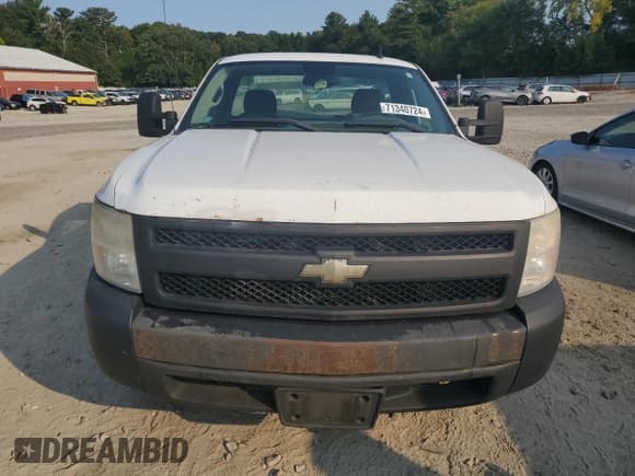 ✅ 2008 Chevrolet Silverado 1500 Work Truck • VIN: 1GCEC14X68Z174575 • Lot: 71340724. Listed on Copart with 268,903 mi. Free auction sales archive from the USA and detailed vehicle history report at DreamBid. Image 5.