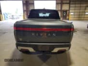 ✅ 2022 Rivian R1T Adventure • VIN: 7FCTGAAAXNN009136 • Lot: 85386535. Wystawiony na Copart z przebiegiem 25 080 mil. Bezpłatny archiwum sprzedaży aukcyjnych z USA i szczegółowy raport historii pojazdu na DreamBid. Zdjęcie 6.