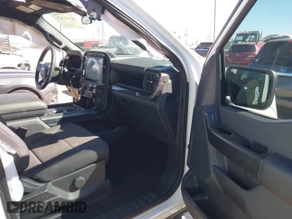 ✅ 2024 Ford F-150 STX • VIN: 1FTEW2LP9RKD49068 • Лот: 43482454. Опубликован ранее на IAAI с пробегом 1 962 миль. Бесплатный доступ к архиву аукционных продаж из США и подробный отчёт об истории автомобиля на DreamBid. Изображение 5.