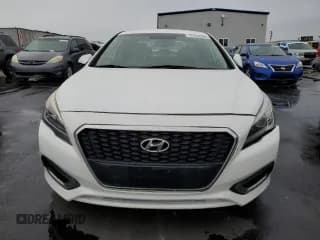 ✅ 2016 Hyundai Sonata SE • VIN: KMHE24L18GA015003 • Лот: 91638685. Опубликован ранее на Copart с пробегом 125 371 миль. Бесплатный доступ к архиву аукционных продаж из США и подробный отчёт об истории автомобиля на DreamBid. Изображение 5.