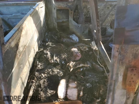 ✅ 2000 Chevrolet S-10 LS • VIN: 1GCDT19W1Y8212361 • Лот: 77343393. Опубликован ранее на Copart с пробегом Не указан. Бесплатный доступ к архиву аукционных продаж из США и подробный отчёт об истории автомобиля на DreamBid. Изображение 10.