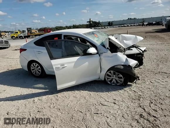 ✅ 2018 Hyundai Accent SE • VIN: 3KPC24A38JE010131 • Лот: 84160894. Опубликован ранее на Copart с пробегом 27 417 миль. Бесплатный доступ к архиву аукционных продаж из США и подробный отчёт об истории автомобиля на DreamBid. Изображение 11.