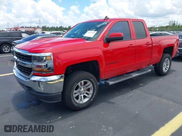 ✅ 2017 Chevrolet Silverado 1500 LT • VIN: 1GCRCREH8HZ340117 • Lot: 42577458. Wystawiony na IAAI z przebiegiem 136 692 mil. Bezpłatny archiwum sprzedaży aukcyjnych z USA i szczegółowy raport historii pojazdu na DreamBid. Zdjęcie 18.