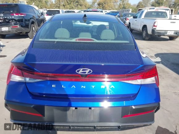 ✅ 2025 Hyundai Elantra SEL Convenience • VIN: KMHLS4DG4SU873313 • Lot: 43651234. Listed on IAAI with 30,878 mi. Free auction sales archive from the USA and detailed vehicle history report at DreamBid. Image 15.