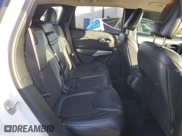 ✅ 2017 Jeep Cherokee Trailhawk • VIN: 1C4PJMBB2HW647378 • Лот: 86664295. Опубликован ранее на Copart с пробегом 106 990 миль. Бесплатный доступ к архиву аукционных продаж из США и подробный отчёт об истории автомобиля на DreamBid. Изображение 11.