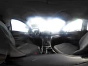 ✅ 2014 Ford Escape SE • VIN: 1FMCU0GX8EUE28205 • Lot: 43699660. Wystawiony na IAAI z przebiegiem 156 657 mil. Bezpłatny archiwum sprzedaży aukcyjnych z USA i szczegółowy raport historii pojazdu na DreamBid. Zdjęcie 18.