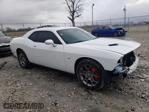 ✅ 2017 Dodge Challenger GT • VIN: 2C3CDZGG9HH598674 • Lot: 49322014. Wystawiony na Copart z przebiegiem 81 287 mil. Bezpłatny archiwum sprzedaży aukcyjnych z USA i szczegółowy raport historii pojazdu na DreamBid. Zdjęcie 4.
