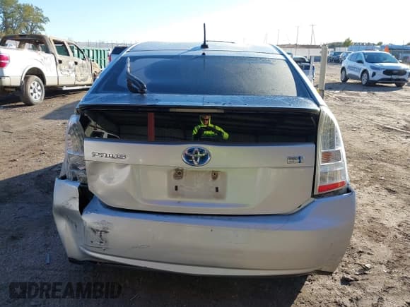 ✅ 2011 Toyota Prius I • VIN: JTDKN3DU9B5300585 • Lot: 43591991. Wystawiony na IAAI z przebiegiem 398 449 mil. Bezpłatny archiwum sprzedaży aukcyjnych z USA i szczegółowy raport historii pojazdu na DreamBid. Zdjęcie 16.