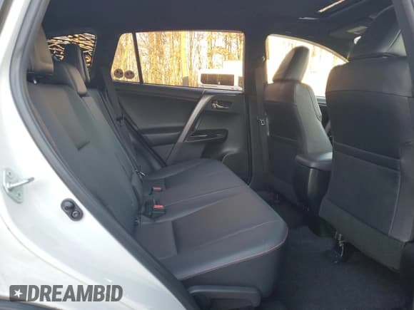 ✅ 2017 Toyota RAV4 SE • VIN: JTMJFREV6HJ173412 • Lot: 93610635. Wystawiony na Copart z przebiegiem 90 395 mil. Bezpłatny archiwum sprzedaży aukcyjnych z USA i szczegółowy raport historii pojazdu na DreamBid. Zdjęcie 11.