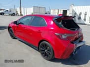 ✅ 2021 Toyota Corolla Nightshade • VIN: JTND4MBE4M3112533 • Lot: 43333980. Wystawiony na IAAI z przebiegiem 36 706 mil. Bezpłatny archiwum sprzedaży aukcyjnych z USA i szczegółowy raport historii pojazdu na DreamBid. Zdjęcie 3.