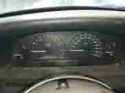 1996 Dodge Caravan SE с VIN 1B4GP44R9TB246111, выставлен на аукционе Copart как лот 49810925 с пробегом Не указан миль и Чистый • Clean title. История ставок и продаж доступна на DreamBid. Изображение 9.