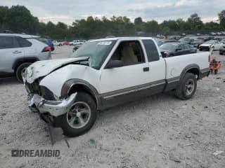 ✅ 1998 Chevrolet S-10 LS • VIN: 1GCCS19X9W8113498 • Лот: 66719775. Опубликован ранее на Copart с пробегом 207 044 миль. Бесплатный доступ к архиву аукционных продаж из США и подробный отчёт об истории автомобиля на DreamBid. Изображение 1.