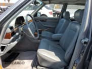 ✅ 1988 Mercedes-Benz 560 • VIN: WDBCA39D7JA398223 • Lot: 59127585. Listed on Copart with 36,764 mi. Free auction sales archive from the USA and detailed vehicle history report at DreamBid. Image 7.