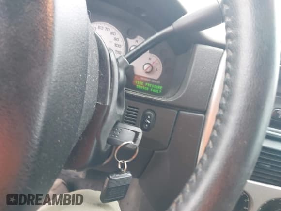 ✅ 2005 Mercury Mountaineer Convenience • VIN: 4M2ZU86W55UJ09781 • Lot: 42614956. Listed on IAAI with 102,407 mi. Free auction sales archive from the USA and detailed vehicle history report at DreamBid. Image 11.