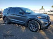 ✅ 2024 Ford Explorer XLT • VIN: 1FMSK7DH1RGA70831 • Lot: 92366195. Wystawiony na Copart z przebiegiem 20 397 mil. Bezpłatny archiwum sprzedaży aukcyjnych z USA i szczegółowy raport historii pojazdu na DreamBid. Zdjęcie 4.