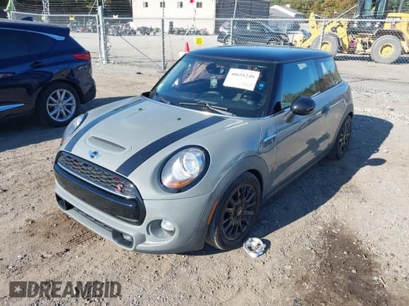 ✅ 2018 MINI Hardtop Cooper S • VIN: WMWXP7C53J2C62322 • Lot: 40651249. Listed on IAAI with 67,063 mi. Free auction sales archive from the USA and detailed vehicle history report at DreamBid. Image 2.