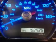 ✅ 2011 Mitsubishi Endeavor LS • VIN: 4A4JM2AS5BE029142 • Lot: 40675304. Listed on IAAI with 188,425 mi. Free auction sales archive from the USA and detailed vehicle history report at DreamBid. Image 15.