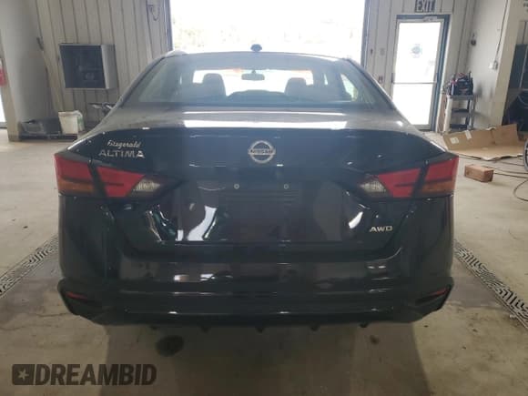 ✅ 2020 Nissan Altima S • VIN: 1N4BL4BW6LC233298 • Лот: 86766975. Опубликован ранее на Copart с пробегом 83 185 миль. Бесплатный доступ к архиву аукционных продаж из США и подробный отчёт об истории автомобиля на DreamBid. Изображение 6.