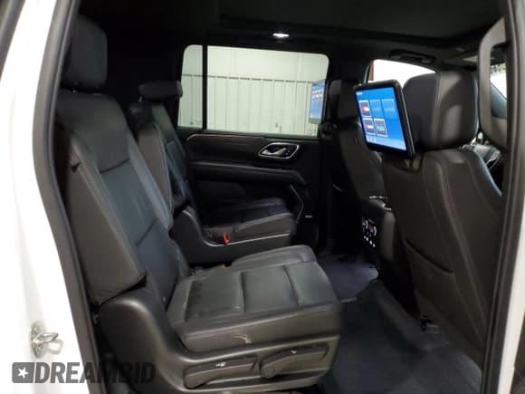 ✅ 2023 Chevrolet Suburban Z71 • VIN: 1GNSKDKD9PR114229 • Лот: 93626665. Опубликован ранее на Copart с пробегом 64 091 миль. Бесплатный доступ к архиву аукционных продаж из США и подробный отчёт об истории автомобиля на DreamBid. Изображение 11.