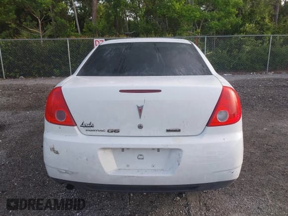 ✅ 2010 Pontiac G6 1SB • VIN: 1G2ZA5E09A4125667 • Lot: 42445714. Wystawiony na IAAI z przebiegiem 194 203 mil. Bezpłatny archiwum sprzedaży aukcyjnych z USA i szczegółowy raport historii pojazdu na DreamBid. Zdjęcie 17.