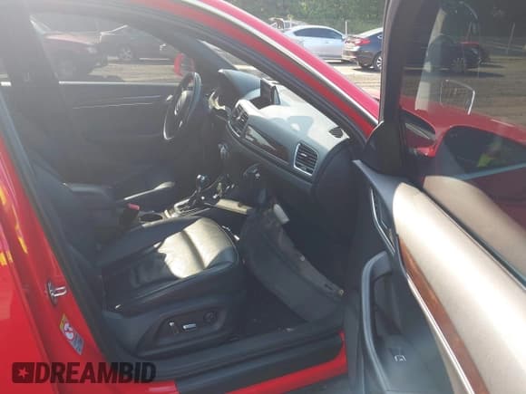 ✅ 2016 Audi Q3 Premium Plus • VIN: WA1EFCFS1GR005898 • Lot: 42655345. Listed on IAAI with 93,737 mi. Free auction sales archive from the USA and detailed vehicle history report at DreamBid. Image 5.