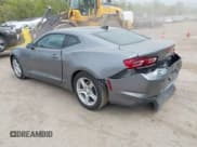 ✅ 2020 Chevrolet Camaro 1LS • VIN: 1G1FA1RX8L0106464 • Lot: 42088094. Wystawiony na IAAI z przebiegiem 53 298 mil. Bezpłatny archiwum sprzedaży aukcyjnych z USA i szczegółowy raport historii pojazdu na DreamBid. Zdjęcie 3.