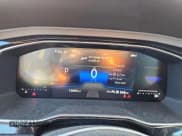 ✅ 2024 Volkswagen Jetta SE • VIN: 3VW7M7BU0RM069256 • Lot: 86711615. Wystawiony na Copart z przebiegiem 18 880 mil. Bezpłatny archiwum sprzedaży aukcyjnych z USA i szczegółowy raport historii pojazdu na DreamBid. Zdjęcie 9.