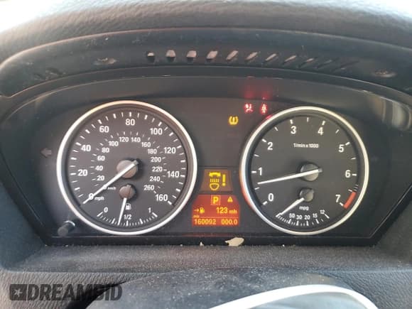 ✅ 2009 BMW X5 48i • VIN: 5UXFE835X9L308000 • Lot: 71447355. Listed on Copart with 160,092 mi. Free auction sales archive from the USA and detailed vehicle history report at DreamBid. Image 9.