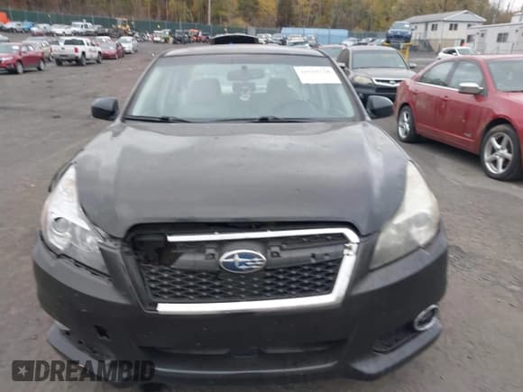 ✅ 2013 Subaru Legacy Limited • VIN: 4S3BMBK63D3016353 • Lot: 43519228. Wystawiony na IAAI z przebiegiem 289 322 mil. Bezpłatny archiwum sprzedaży aukcyjnych z USA i szczegółowy raport historii pojazdu na DreamBid. Zdjęcie 11.