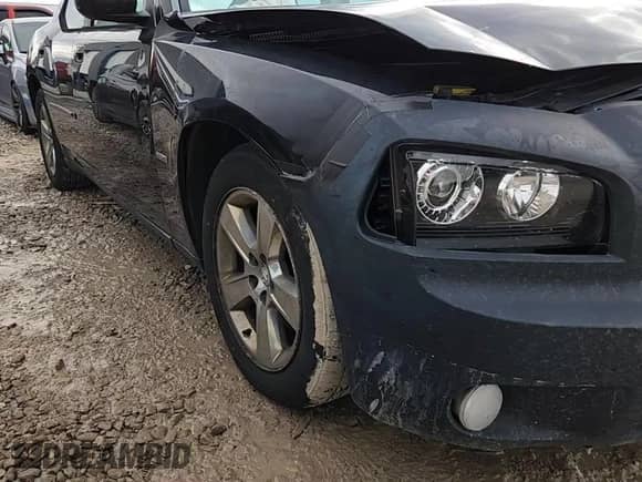 2009 Dodge Charger R/T z VIN 2B3KA53T59H582101, wystawiony jako Copart lot #82315735 z przebiegiem 181 305 mil mil oraz Szkoda całkowita • Salvage title. Historia ofert i sprzedaży dostępna na DreamBid. Obrazek 13.