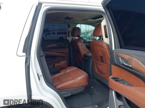✅ 2019 Cadillac Escalade Luxury • VIN: 1GYS3BKJXKR313986 • Лот: 42371461. Опубликован ранее на IAAI с пробегом 92 813 миль. Бесплатный доступ к архиву аукционных продаж из США и подробный отчёт об истории автомобиля на DreamBid. Изображение 8.