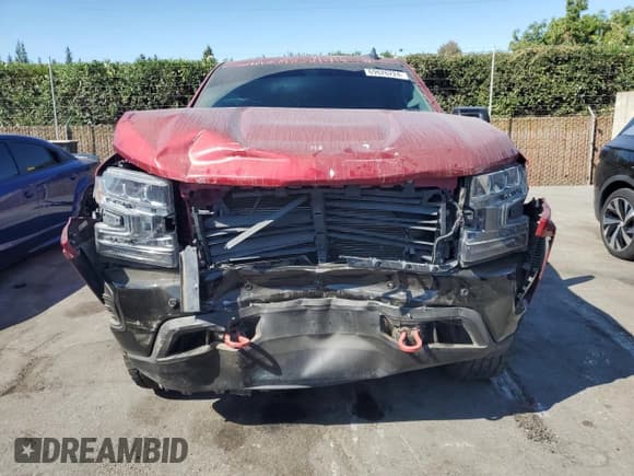 ✅ 2019 Chevrolet Silverado 1500 LT Trail Boss • VIN: 1GCPYFED8KZ132590 • Lot: 69626224. Wystawiony na Copart z przebiegiem 31 830 mil. Bezpłatny archiwum sprzedaży aukcyjnych z USA i szczegółowy raport historii pojazdu na DreamBid. Zdjęcie 5.