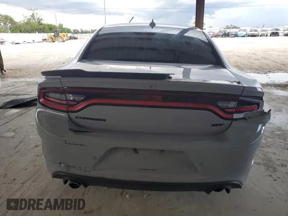 ✅ 2022 Dodge Charger GT • VIN: 2C3CDXHG2NH104248 • Lot: 70005275. Wystawiony na Copart z przebiegiem Nie podano. Bezpłatny archiwum sprzedaży aukcyjnych z USA i szczegółowy raport historii pojazdu na DreamBid. Zdjęcie 6.