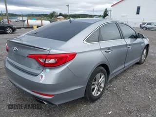 ✅ 2017 Hyundai Sonata SE • VIN: 5NPE24AF2HH533010 • Лот: 43377816. Опубликован ранее на IAAI с пробегом 140 447 миль. Бесплатный доступ к архиву аукционных продаж из США и подробный отчёт об истории автомобиля на DreamBid. Изображение 4.