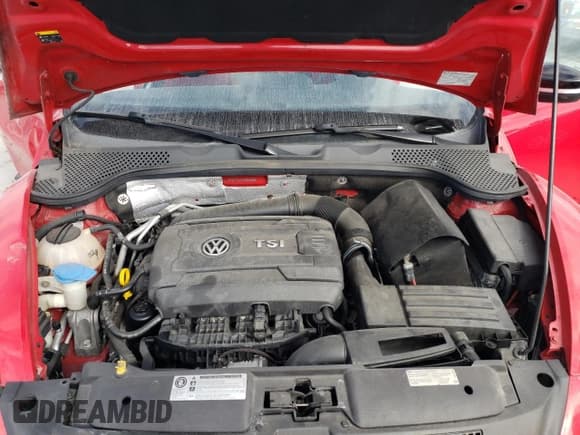 ✅ 2014 Volkswagen Beetle Turbo R-Line • VIN: 3VWVT7AT0EM656599 • Lot: 86358334. Wystawiony na Copart z przebiegiem 66 050 mil. Bezpłatny archiwum sprzedaży aukcyjnych z USA i szczegółowy raport historii pojazdu na DreamBid. Zdjęcie 13.