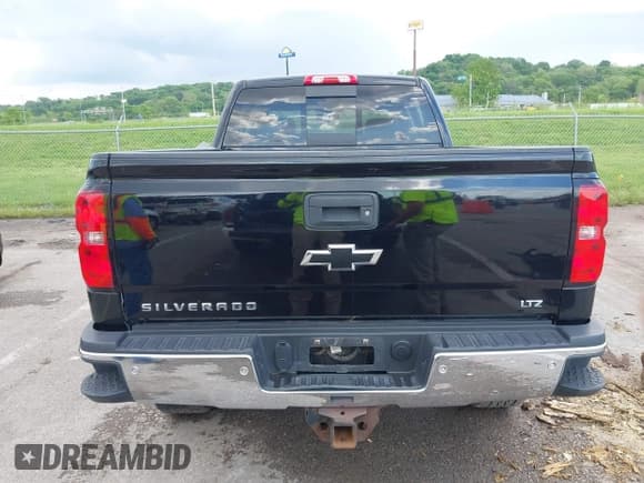✅ 2016 Chevrolet Silverado 2500HD LTZ • VIN: 1GC1KWE87GF114035 • Lot: 42254348. Listed on IAAI with Not provided. Free auction sales archive from the USA and detailed vehicle history report at DreamBid. Image 16.