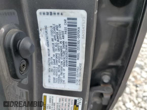 ✅ 2005 Toyota Corolla CE • VIN: 1NXBR32E05Z389615 • Lot: 81643345. Listed on Copart with 247,659 mi. Free auction sales archive from the USA and detailed vehicle history report at DreamBid. Image 13.