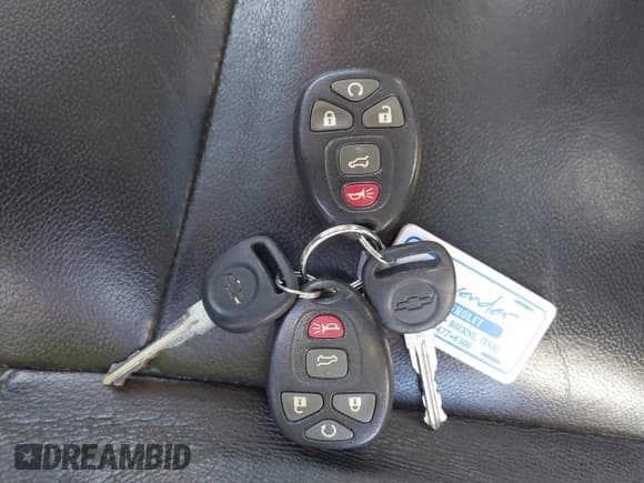 ✅ 2012 Chevrolet Suburban LT • VIN: 1GNSKJE77CR302438 • Lot: 43601904. Listed on IAAI with 162,986 mi. Free auction sales archive from the USA and detailed vehicle history report at DreamBid. Image 11.